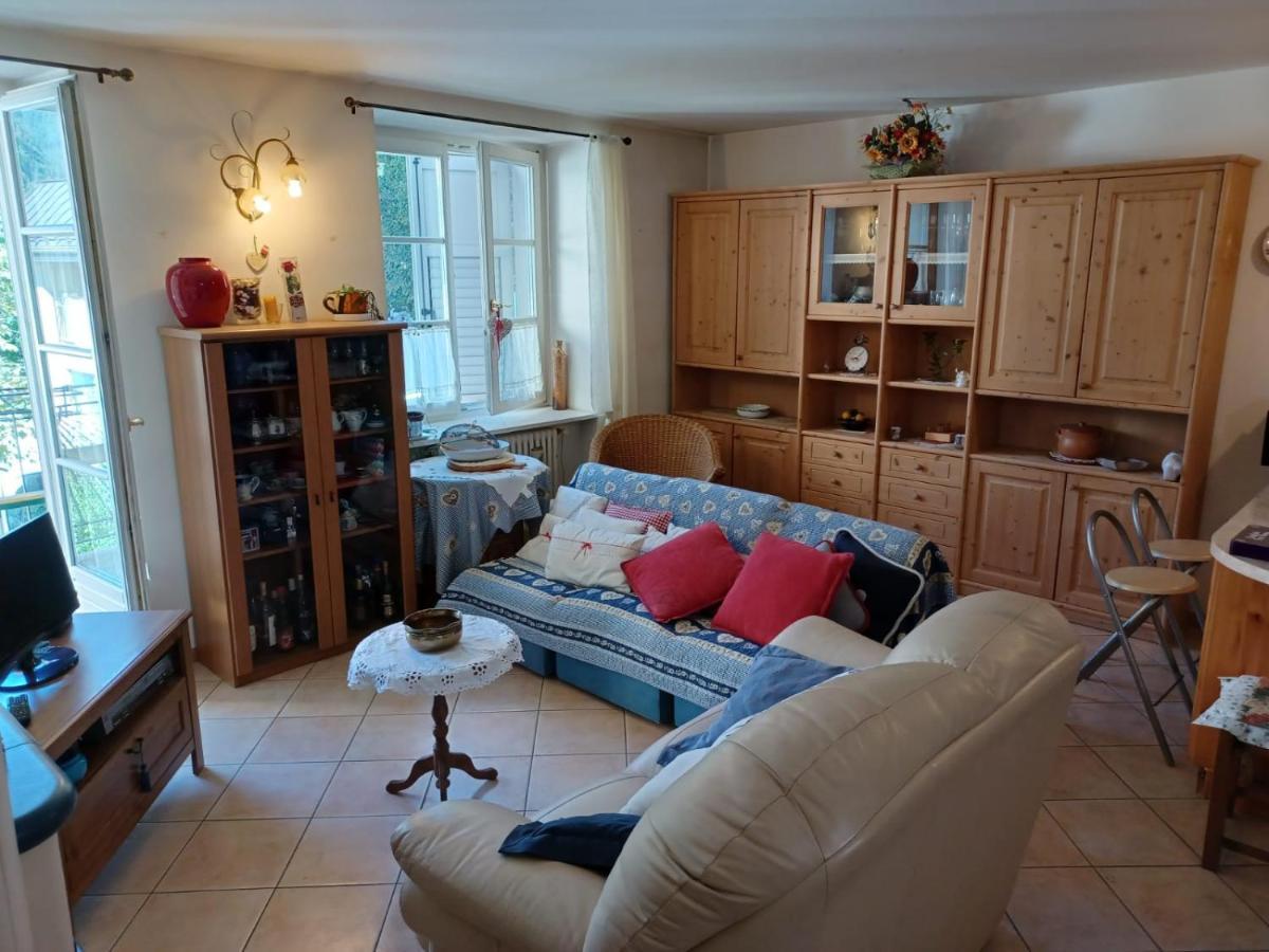 Zia Pia'S House Apartment Malè Екстериор снимка