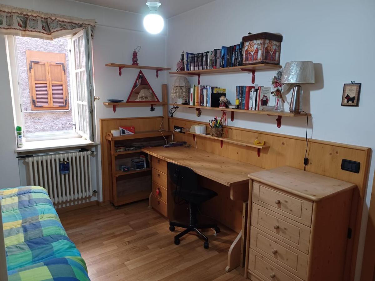 Zia Pia'S House Apartment Malè Екстериор снимка