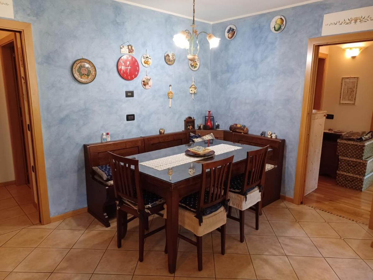 Zia Pia'S House Apartment Malè Екстериор снимка